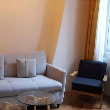 Bel Parisien, Typique Du Marais * Paříž