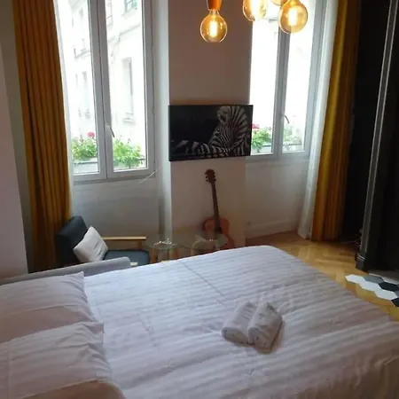 Bel Parisien, Typique Du Marais Paříž