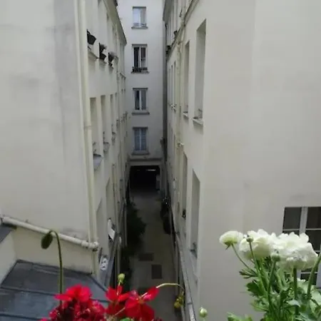 Apartamento Bel Parisien, Typique Du Marais Paris