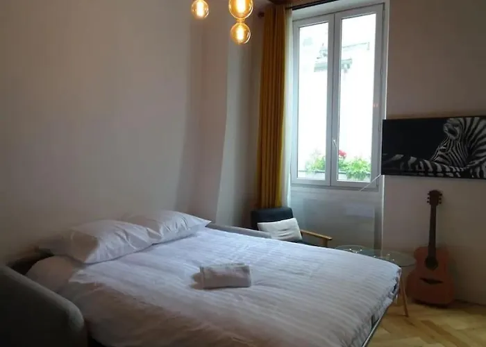 Apartman Bel Parisien, Typique Du Marais Párizs