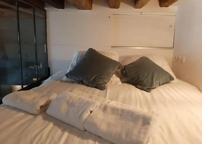 Bel Parisien, Typique Du Marais Párizs